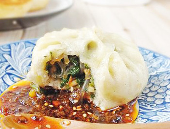 教你在家做香脆多汁水煎包！