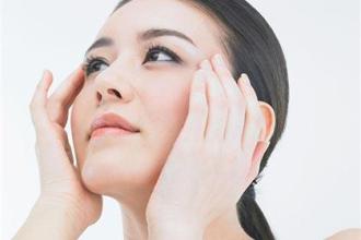 每天护肤拍拍拍拍脸？ 然而并没有什么用