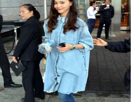 你的夏日必备通勤单品 牛仔裤牛仔裙穿起来