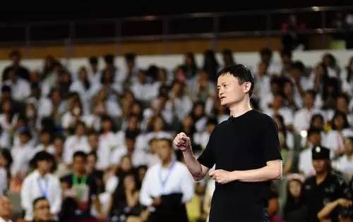 马云：超过我只需十到十五年